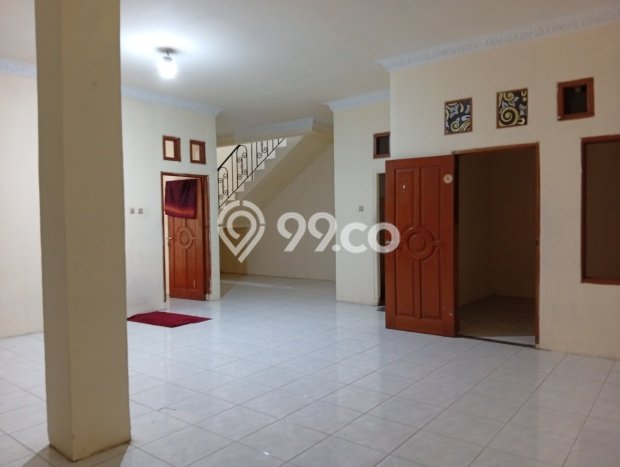 Disewakan! Rumah 4 Kamar Tidur &
2 Kamar Mandi di Kalibata, Jakarta Selatan Disewakan! Rumah 4 Kamar Tidur &
2 Kamar Mandi di Kalibata, Jakarta Selatan