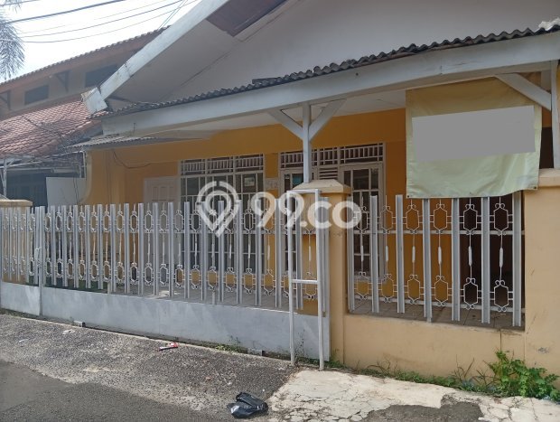 Rumah Bagus Siap Huni Di Tebet Luas 200m2 Lokasi Strategis Rumah Bagus Siap Huni Di Tebet Luas 200m2 Lokasi Strategis