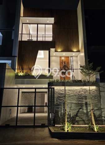 Rumah Elit Modern Siap Huni di Sunter Jakarta Utara Rumah Elit Modern Siap Huni di Sunter Jakarta Utara