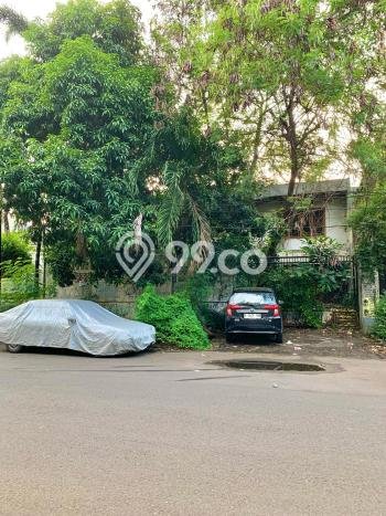 Hunian Elit LB 300m2 Siap Pakai Desain Elegan di Simprug, Jakarta Selatan Hunian Elit LB 300m2 Siap Pakai Desain Elegan di Simprug, Jakarta Selatan