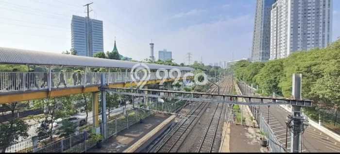 Kantor Bagus LT 1830m2 LB 2520m2 Dijual di Palmerah Jakarta Barat Kantor Bagus LT 1830m2 LB 2520m2 Dijual di Palmerah Jakarta Barat
