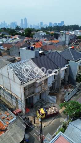 Kesempatan Langka Memiliki Rumah LT 91m² / LB 130m² di Kawasan Komersial Tebet, Jakarta Selatan Kesempatan Langka Memiliki Rumah LT 91m² / LB 130m² di Kawasan Komersial Tebet, Jakarta Selatan