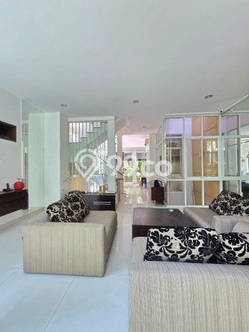 For Sale! Luxury House LT 90m2 Desain Modern di Tomang For Sale! Luxury House LT 90m2 Desain Modern di Tomang