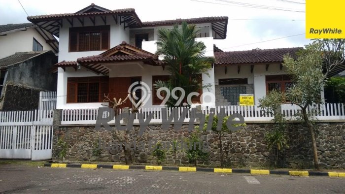 Rumah Luxury Modern Siap Huni di Cikutra Bandung Rumah Luxury Modern Siap Huni di Cikutra Bandung