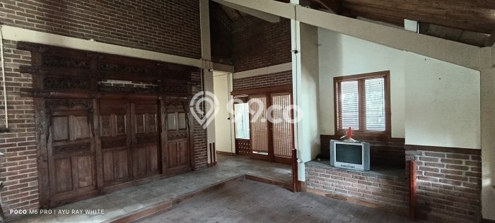 Rumah Mewah LB 250m2 Siap Huni Desain Elegan di Ciumbuleuit, Bandung Rumah Mewah LB 250m2 Siap Huni Desain Elegan di Ciumbuleuit, Bandung