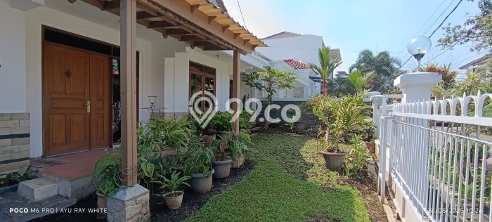 Rumah Luxury Modern Tanpa Renovasi di Geger Kalong Bandung Rumah Luxury Modern Tanpa Renovasi di Geger Kalong Bandung