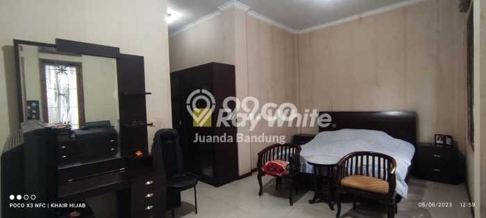 Rumah Luxury Modern Tanpa Renovasi di Buah Batu Bandung Rumah Luxury Modern Tanpa Renovasi di Buah Batu Bandung
