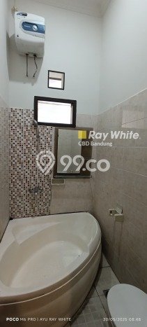 Rumah Modern 3 KT LT 200m2 di Buah Batu Rumah Modern 3 KT LT 200m2 di Buah Batu