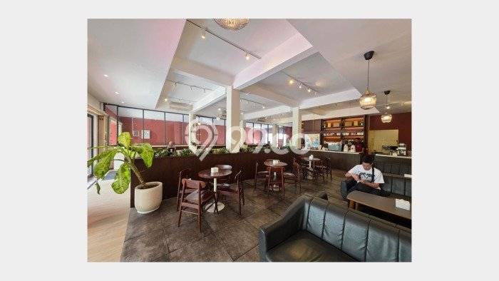 Komersial Bagus Dijual LB 1900m2 Lokasi Strategis Surabaya Area Cocok untuk Berbisnis Komersial Bagus Dijual LB 1900m2 Lokasi Strategis Surabaya Area Cocok untuk Berbisnis