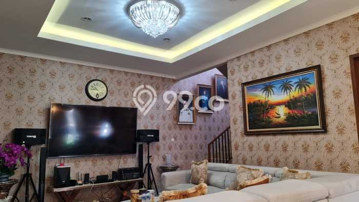 Ready to Use! Luxury House LT 168m2 Desain Modern di BSD Ready to Use! Luxury House LT 168m2 Desain Modern di BSD