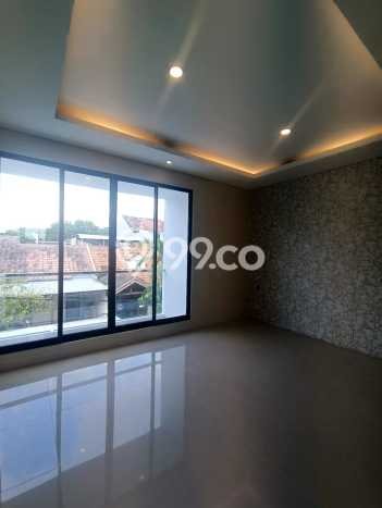 Dijual Rumah Modern 4 KT di Citraland, Surabaya Dijual Rumah Modern 4 KT di Citraland, Surabaya
