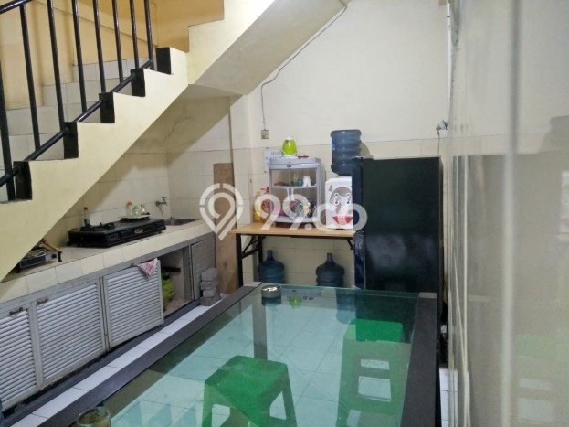 Siap Huni Hunian Elit 12 Kamar di Wonocolo Dekat ke Mana Pun Siap Huni Hunian Elit 12 Kamar di Wonocolo Dekat ke Mana Pun