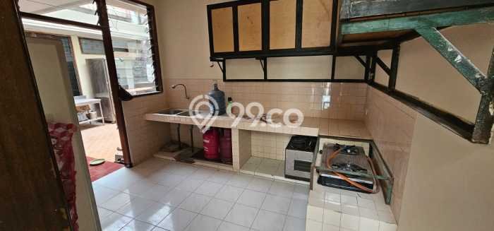 Siap Huni Rumah Mewah 4 Kamar di Tenggilis Mejoyo Dekat ke Mana Pun Siap Huni Rumah Mewah 4 Kamar di Tenggilis Mejoyo Dekat ke Mana Pun