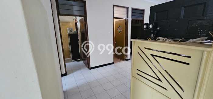 Siap Huni Rumah Mewah 4 Kamar di Tenggilis Mejoyo Dekat ke Mana Pun Siap Huni Rumah Mewah 4 Kamar di Tenggilis Mejoyo Dekat ke Mana Pun