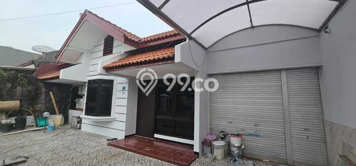 Siap Huni Rumah Mewah 4 Kamar di Tenggilis Mejoyo Dekat ke Mana Pun Siap Huni Rumah Mewah 4 Kamar di Tenggilis Mejoyo Dekat ke Mana Pun