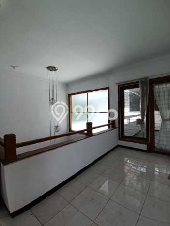 Rumah Kontrakan Surabaya LT 594m2 LB 387m2 Area Graha Rumah Kontrakan Surabaya LT 594m2 LB 387m2 Area Graha
