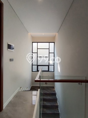 Dijual Rumah Mewah Elegan Dengan View Eksklusif di Citraland, Surabaya Dijual Rumah Mewah Elegan Dengan View Eksklusif di Citraland, Surabaya