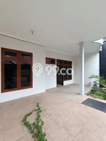 Rumah Luas Asri 4 KT Siap Huni di Pondok Tjandra Sidoarjo Rumah Luas Asri 4 KT Siap Huni di Pondok Tjandra Sidoarjo