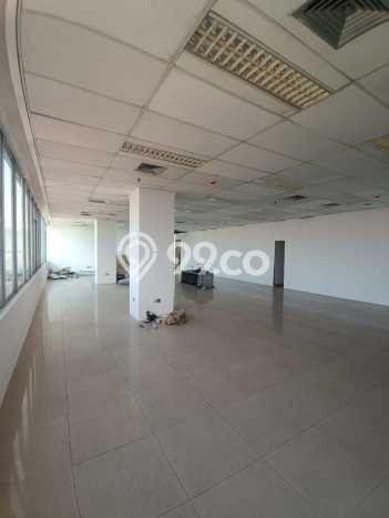 Disewakan Kantor di Kawasan Ramai Tidar Luas 120m2 Disewakan Kantor di Kawasan Ramai Tidar Luas 120m2
