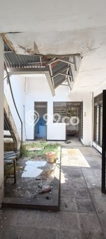 For Sale Rumah 6 Kamar Lokasi Strategis Bagus dan Strategis di Kenjeran For Sale Rumah 6 Kamar Lokasi Strategis Bagus dan Strategis di Kenjeran