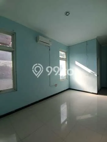 Disewakan! Rumah 3 Kamar Tidur &
3 Kamar Mandi di Kebonsari, Surabaya Disewakan! Rumah 3 Kamar Tidur &
3 Kamar Mandi di Kebonsari, Surabaya