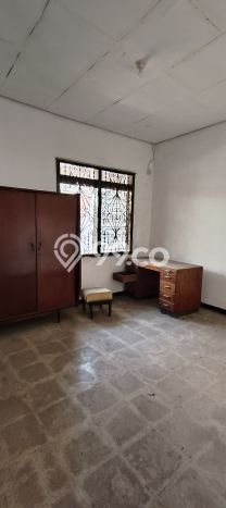 For Sale Rumah 6 Kamar Lokasi Strategis Bagus dan Strategis di Kenjeran For Sale Rumah 6 Kamar Lokasi Strategis Bagus dan Strategis di Kenjeran