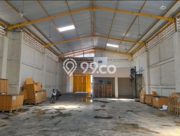 Gudang Disewakan di Area Ramai Waru, Sidoarjo Gudang Disewakan di Area Ramai Waru, Sidoarjo
