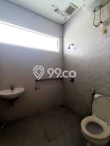 BEST CHOICE! Rumah kawasan Wiyung, 3 KM, Dekat Sekolah, LT 375m2m² Bangunan 400m2m² BEST CHOICE! Rumah kawasan Wiyung, 3 KM, Dekat Sekolah, LT 375m2m² Bangunan 400m2m²