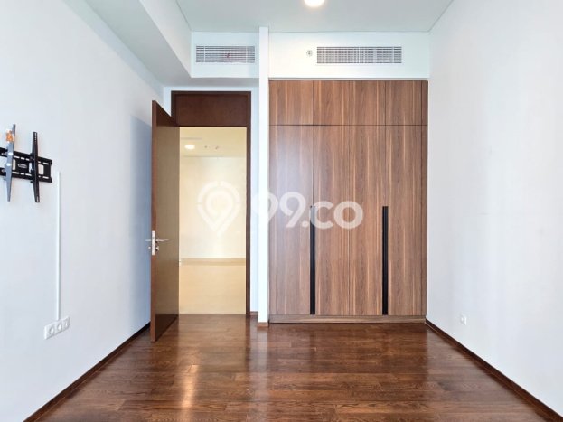 Siap Huni Apartemen Luxury di Sudirman 3 Kamar & 4 Kamar Mandi Siap Huni Apartemen Luxury di Sudirman 3 Kamar & 4 Kamar Mandi