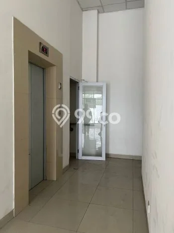 Ruko Area Strategis di Cengkareng, Luas 97m2m², Jalur Strategis Ruko Area Strategis di Cengkareng, Luas 97m2m², Jalur Strategis