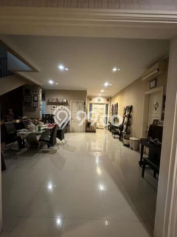 Jual Rumah Luas Elegan Dengan View Cantik di Gading Serpong, Tangerang Jual Rumah Luas Elegan Dengan View Cantik di Gading Serpong, Tangerang