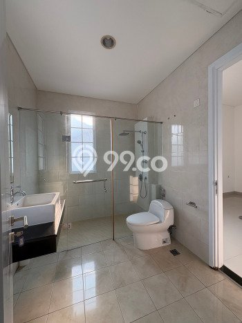 Rumah Elit Modern Tanpa Renovasi di BSD De Park Tangerang Rumah Elit Modern Tanpa Renovasi di BSD De Park Tangerang