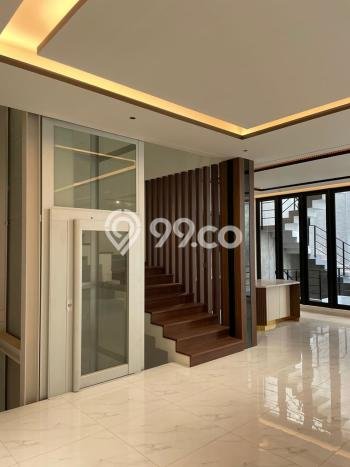 Jual Rumah Mewah Elegan Dengan View Cantik di Gading Serpong, Tangerang Jual Rumah Mewah Elegan Dengan View Cantik di Gading Serpong, Tangerang