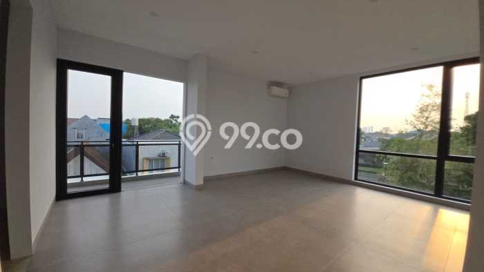 Hunian Mewah LB 210m2 Siap Huni Desain Elegan di Alam Sutera, Tangerang Hunian Mewah LB 210m2 Siap Huni Desain Elegan di Alam Sutera, Tangerang