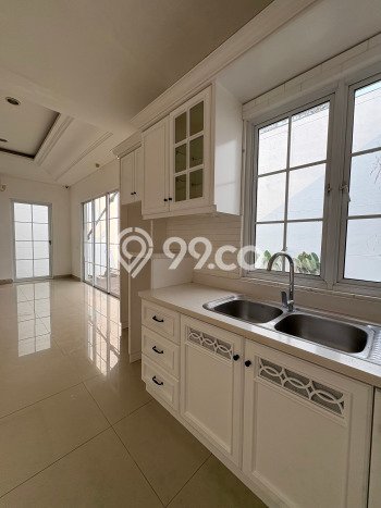 Rumah Elit Modern Tanpa Renovasi di BSD De Park Tangerang Rumah Elit Modern Tanpa Renovasi di BSD De Park Tangerang