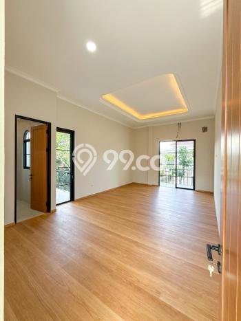 Ready to Use! Premium House LT 220m2 Desain Modern di BSD Kencana Loka Ready to Use! Premium House LT 220m2 Desain Modern di BSD Kencana Loka