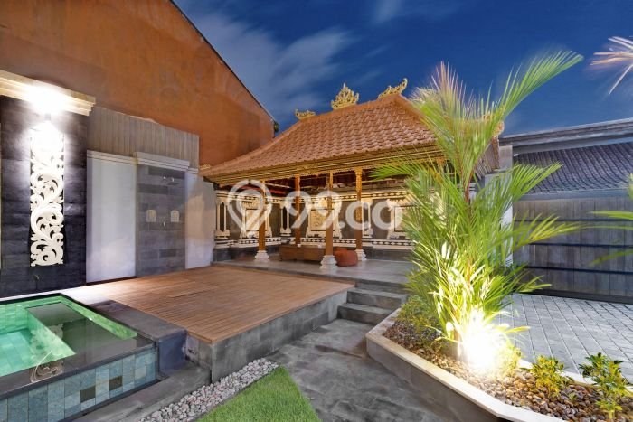 Tersedia Vila di Seminyak, Luas 332m², Posisi Strategis Tersedia Vila di Seminyak, Luas 332m², Posisi Strategis
