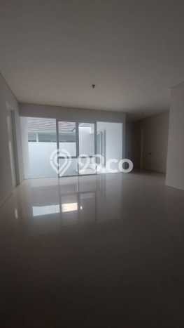 Rumah Mewah Dijual LT 375m2 di Wiyung, Surabaya Rumah Mewah Dijual LT 375m2 di Wiyung, Surabaya