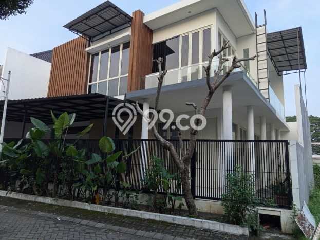 Hunian Elit LB 350m2 Siap Pakai Desain Elegan di Citraland, Surabaya Hunian Elit LB 350m2 Siap Pakai Desain Elegan di Citraland, Surabaya