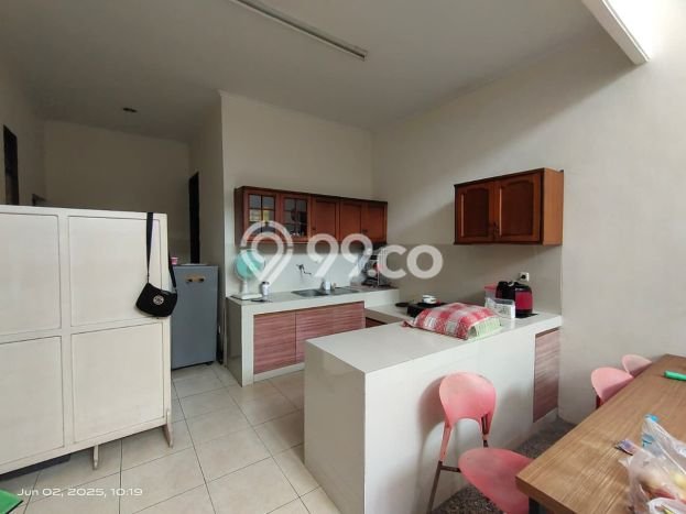 Rumah Elit Modern Tanpa Renovasi di Citraland Surabaya Rumah Elit Modern Tanpa Renovasi di Citraland Surabaya
