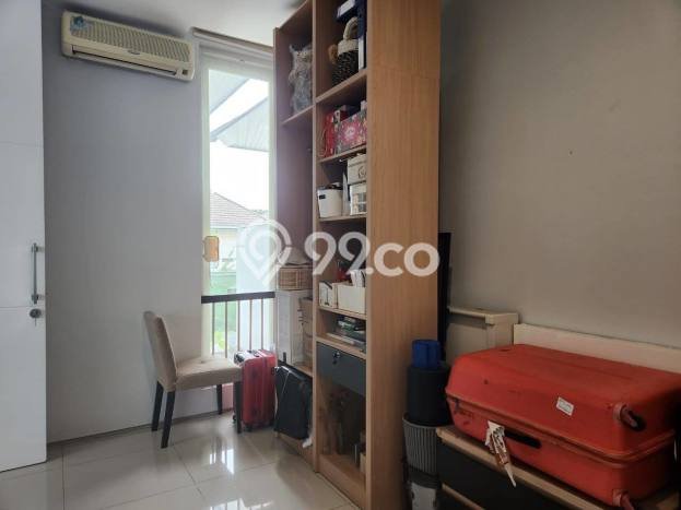 Rumah Elit Modern Tanpa Renovasi di Citraland Surabaya Rumah Elit Modern Tanpa Renovasi di Citraland Surabaya