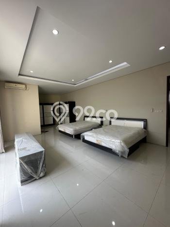Dijual Rumah Mewah Elegan Dengan View Eksklusif di Citraland, Surabaya Dijual Rumah Mewah Elegan Dengan View Eksklusif di Citraland, Surabaya