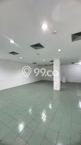 Unit Kantor disewakan di Gubeng Surabaya dengan LT 1334m2 / LB 2098m2 Unit Kantor disewakan di Gubeng Surabaya dengan LT 1334m2 / LB 2098m2