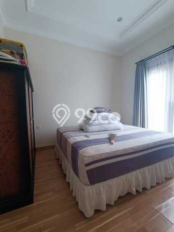 Rumah Luxury Modern Tanpa Renovasi di Graha Surabaya Rumah Luxury Modern Tanpa Renovasi di Graha Surabaya