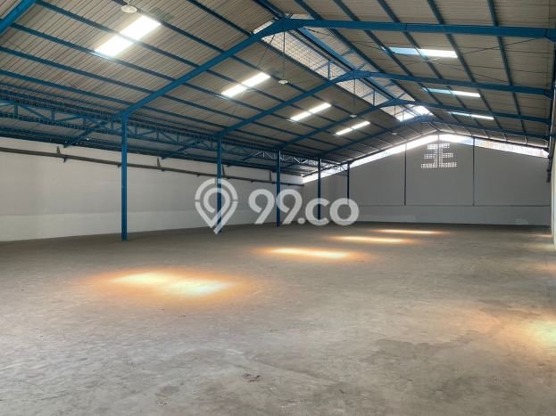 For Rent Gudang Kawasan Margomulyo, Luas 800m², Area Bisnis For Rent Gudang Kawasan Margomulyo, Luas 800m², Area Bisnis