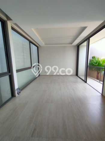 Rumah Elit LB 800m2 Siap Huni Desain Elegan di Graha, Surabaya Rumah Elit LB 800m2 Siap Huni Desain Elegan di Graha, Surabaya