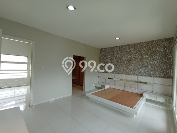 Hunian Elit LB 350m2 Siap Huni Desain Elegan di Graha, Surabaya Hunian Elit LB 350m2 Siap Huni Desain Elegan di Graha, Surabaya
