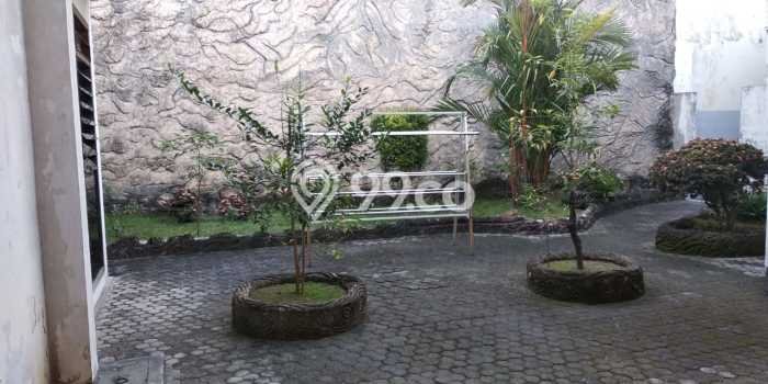 Rumah Idaman Modern! Rumah 2 Lantai di Mayjen Sungkono, Surabaya, Luas 600m² LB 350m² Rumah Idaman Modern! Rumah 2 Lantai di Mayjen Sungkono, Surabaya, Luas 600m² LB 350m²
