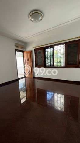 HARGA SPESIAL! Rumah area Graha, Surabaya, LT 720m² LB 1100m² HARGA NEGO! HARGA SPESIAL! Rumah area Graha, Surabaya, LT 720m² LB 1100m² HARGA NEGO!
