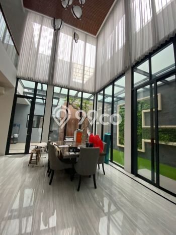 Rumah area , Surabaya, Luas 537m2m² LB 500m2m² - INVESTASI TERBAIK! Rumah area , Surabaya, Luas 537m2m² LB 500m2m² - INVESTASI TERBAIK!